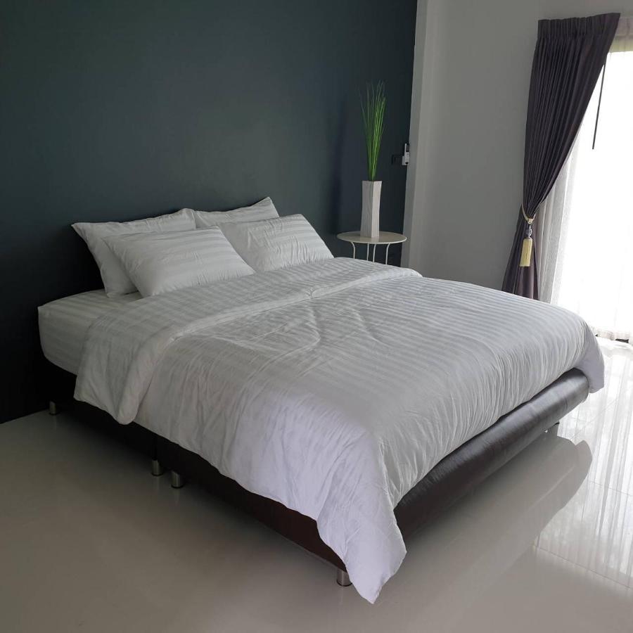 De Vine House Hotel Roi Et Luaran gambar