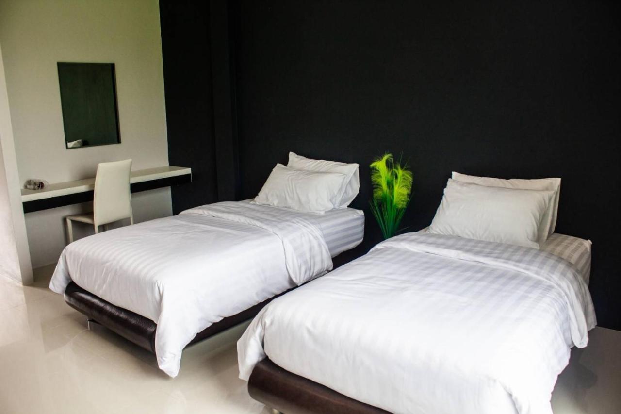 De Vine House Hotel Roi Et Luaran gambar