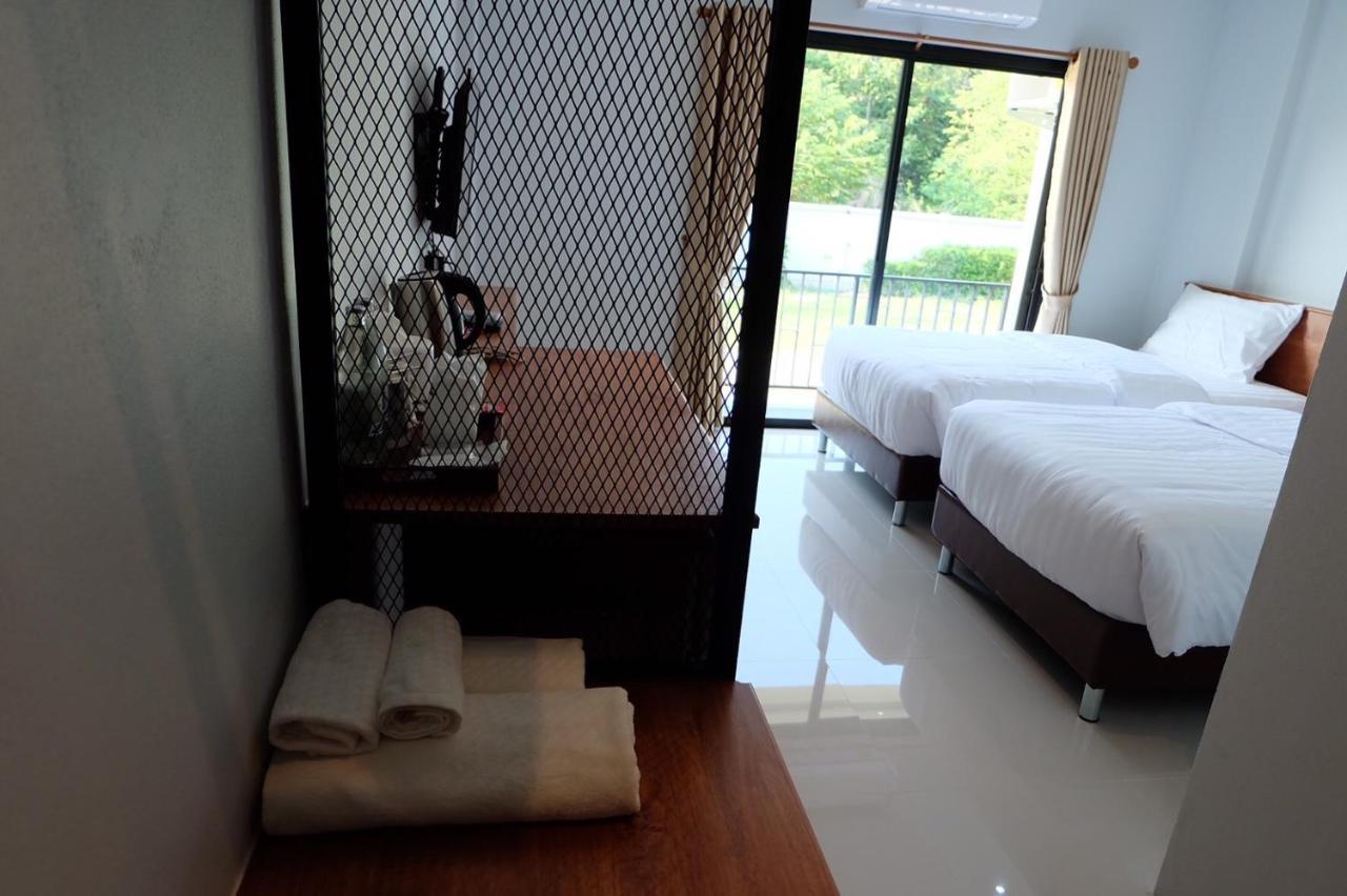 De Vine House Hotel Roi Et Luaran gambar