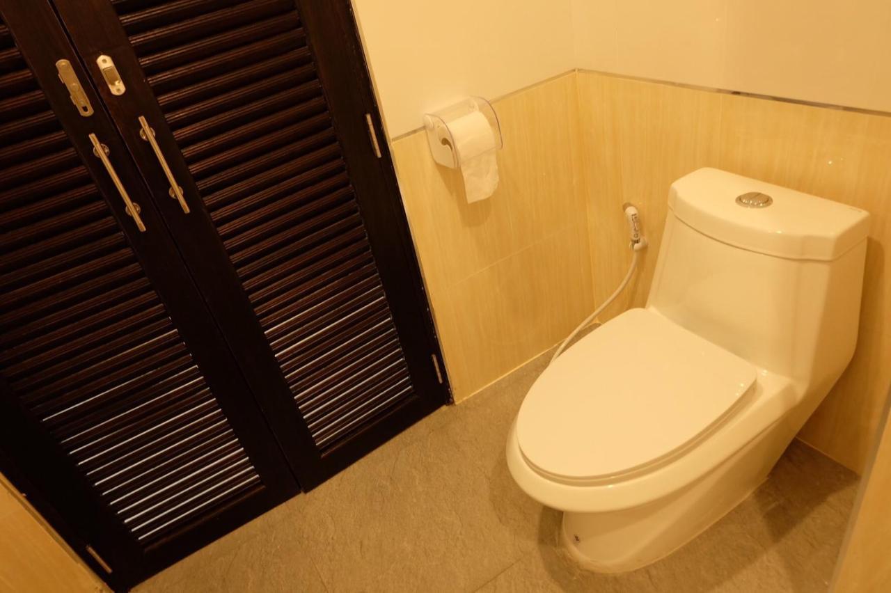 De Vine House Hotel Roi Et Luaran gambar