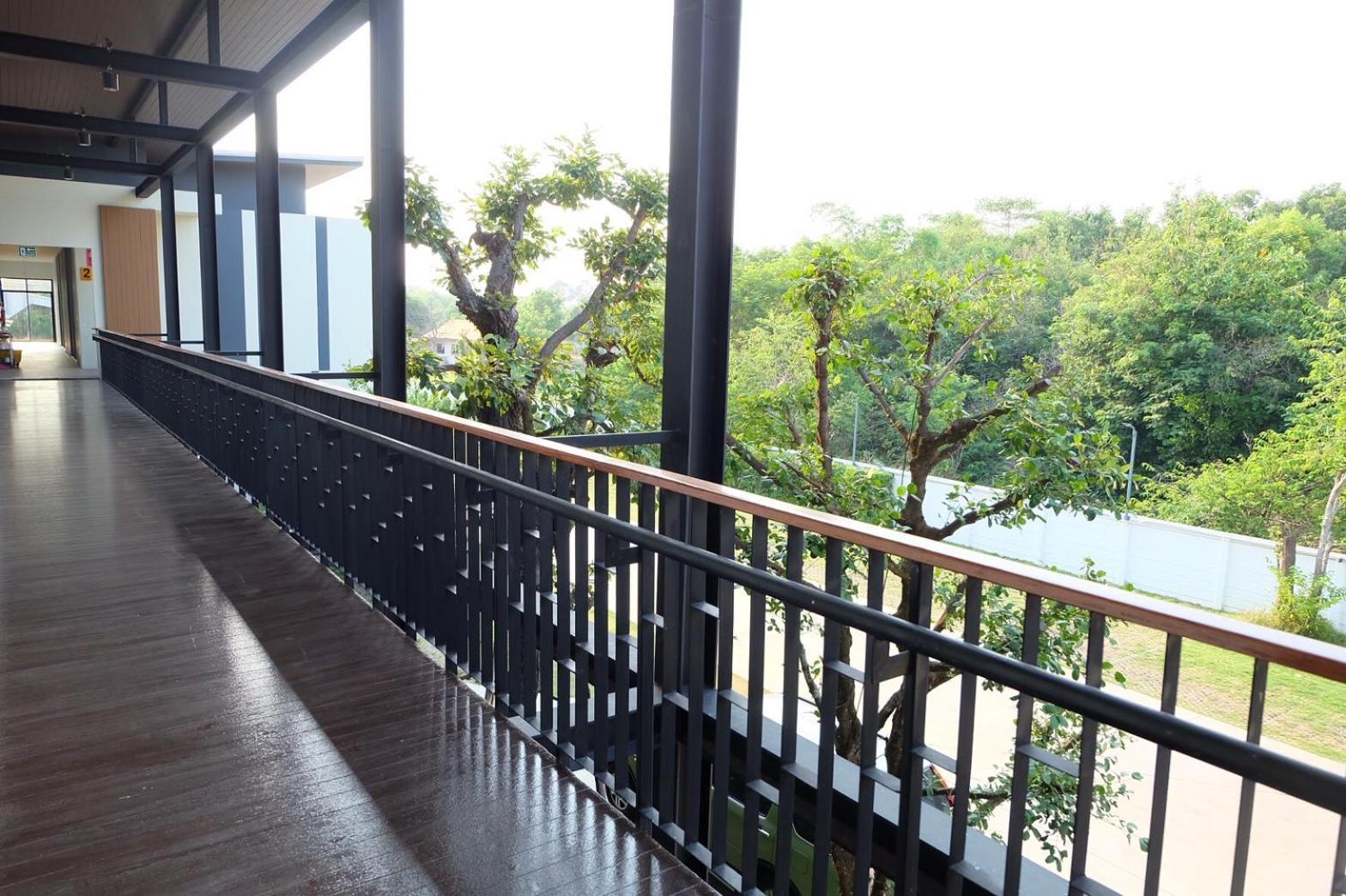 De Vine House Hotel Roi Et Luaran gambar
