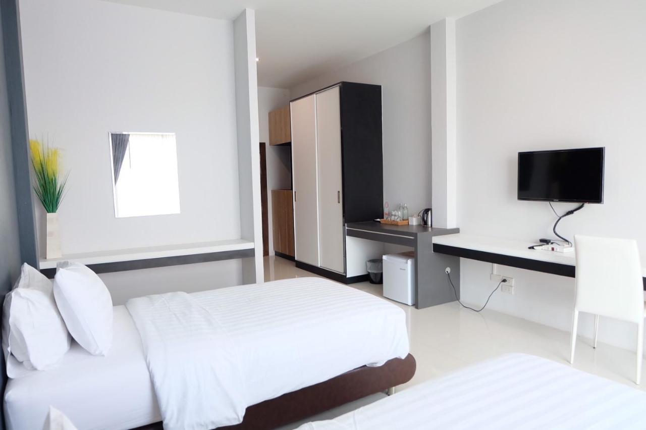 De Vine House Hotel Roi Et Luaran gambar